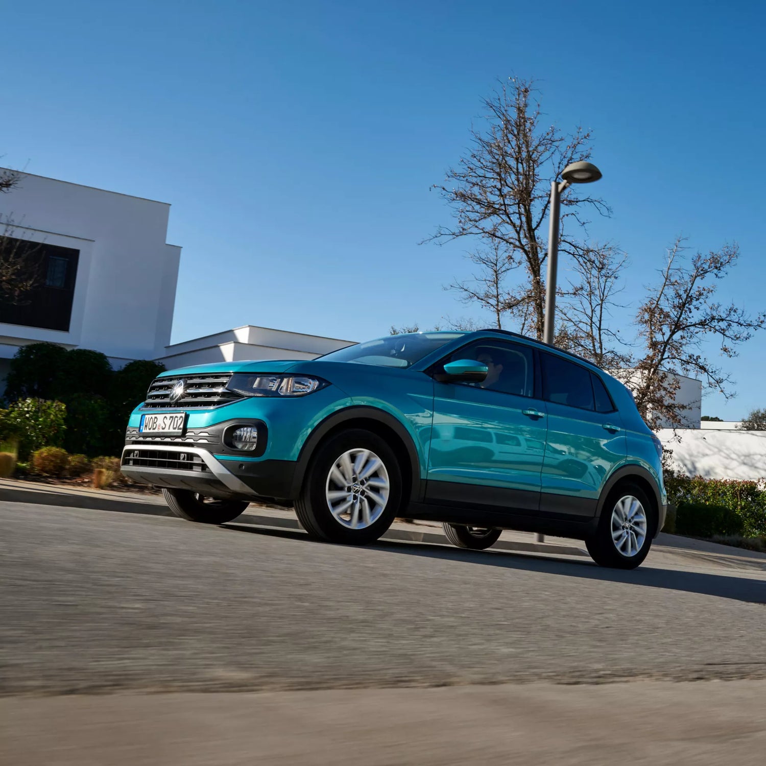T-CROSS